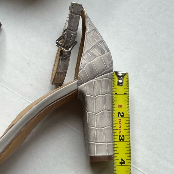 Naturalizer Joy ankle strap sandals. New . Size 8W - Picture 7 of 7